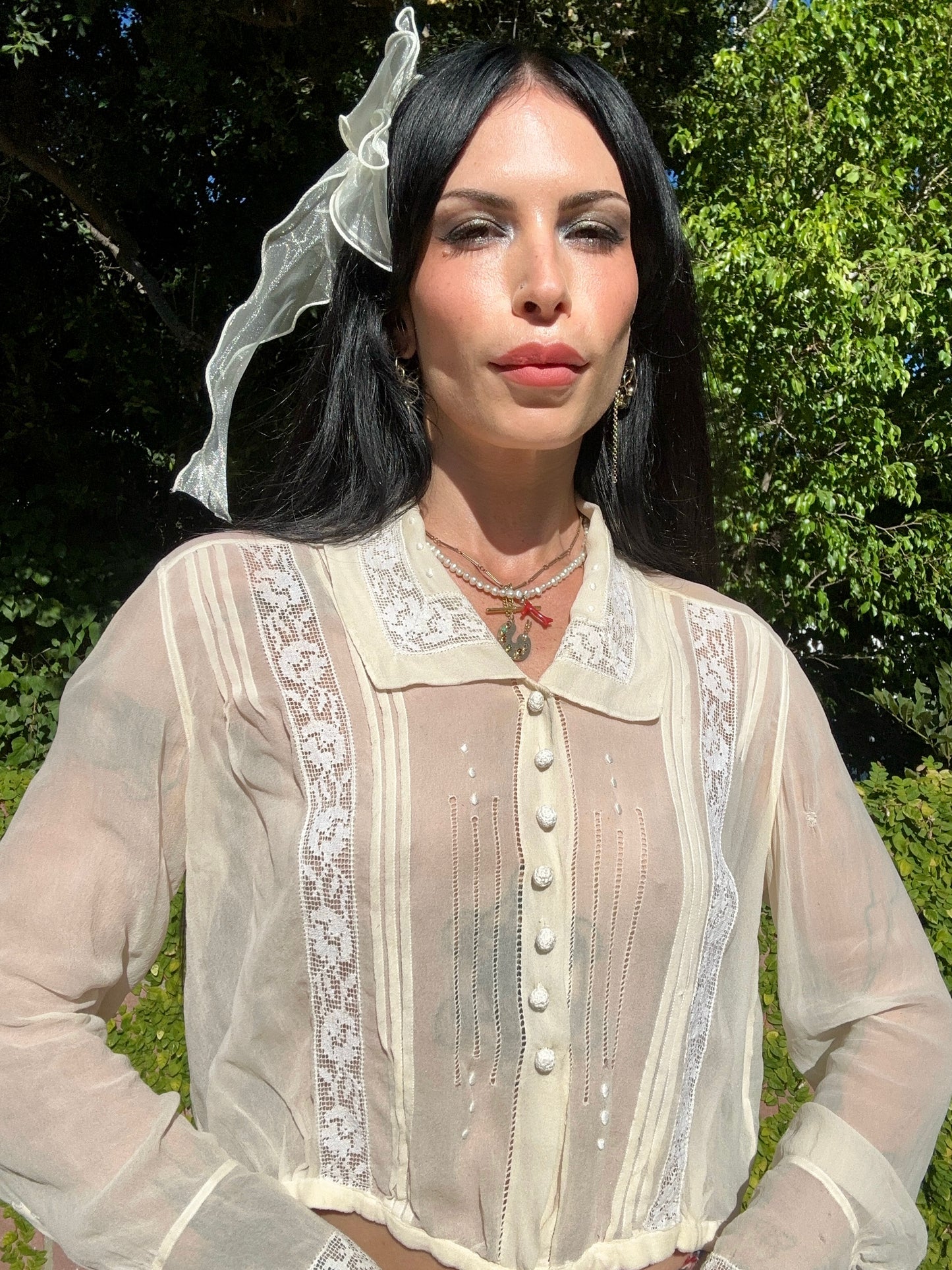 Exquisite Antique 1910's 100% Silk Chiffon Cream Blouse with Lace