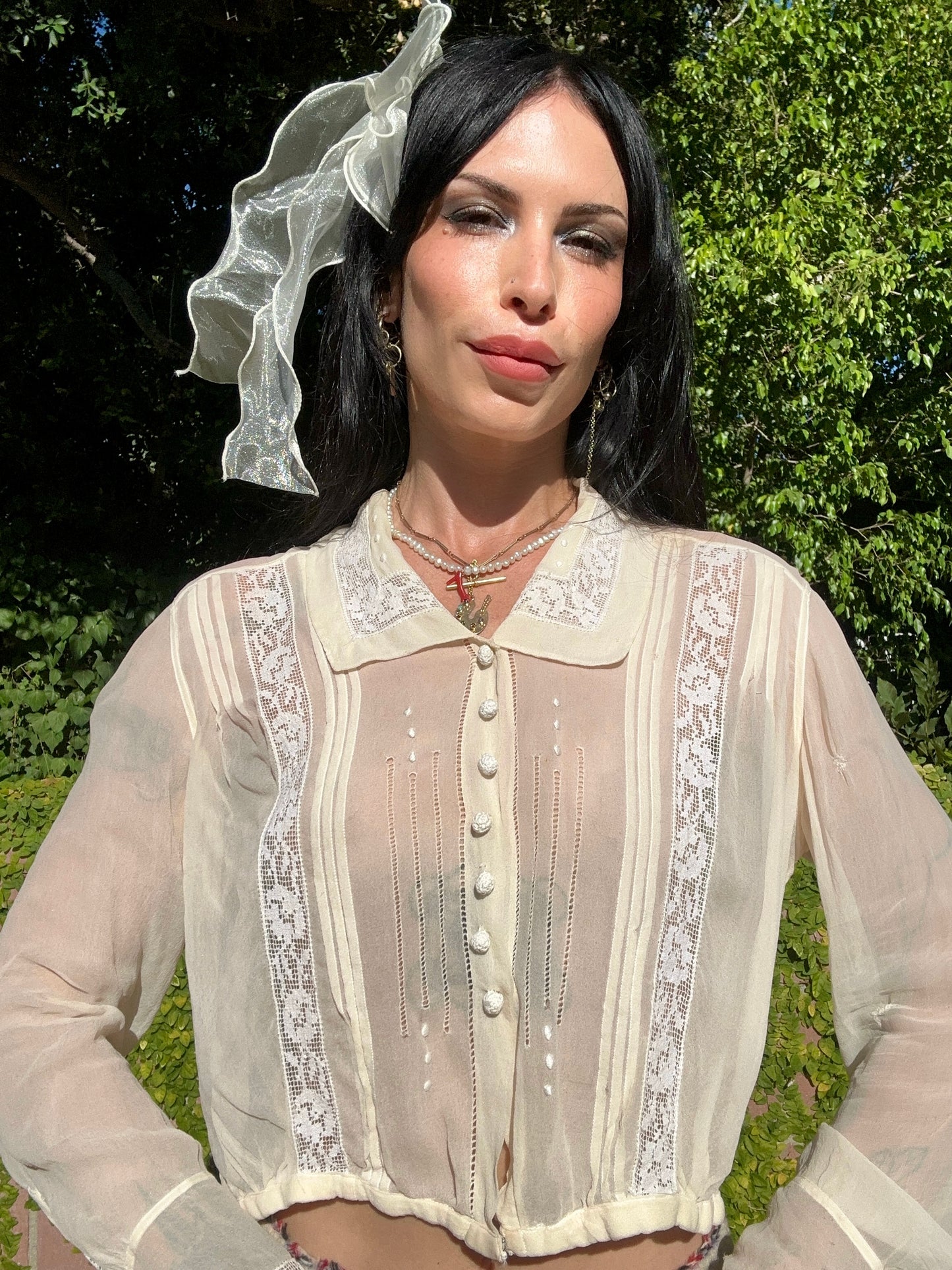 Exquisite Antique 1910's 100% Silk Chiffon Cream Blouse with Lace