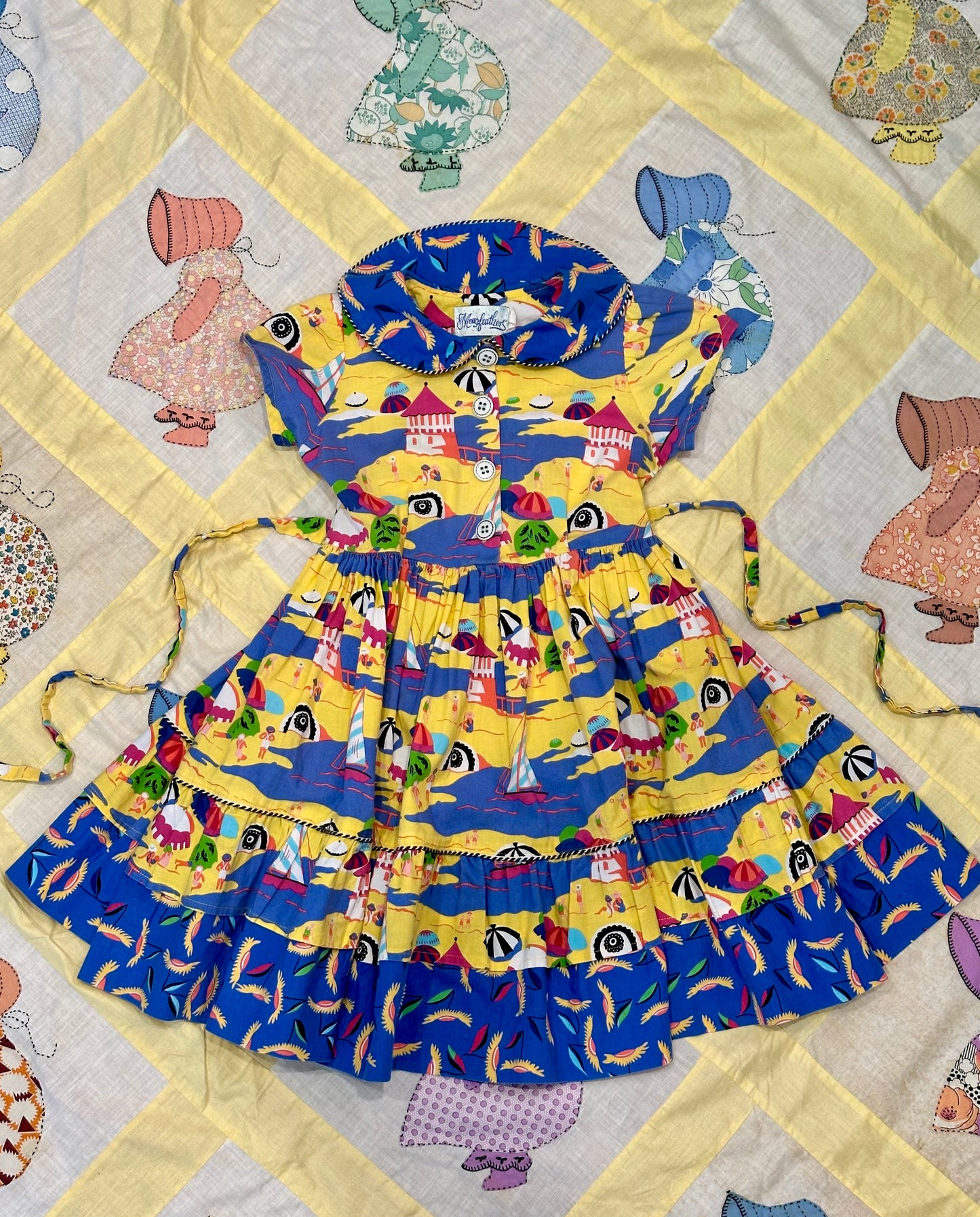 Vintage 1970's Cottage Style Cotton Beach Print Novelty Girls Dress