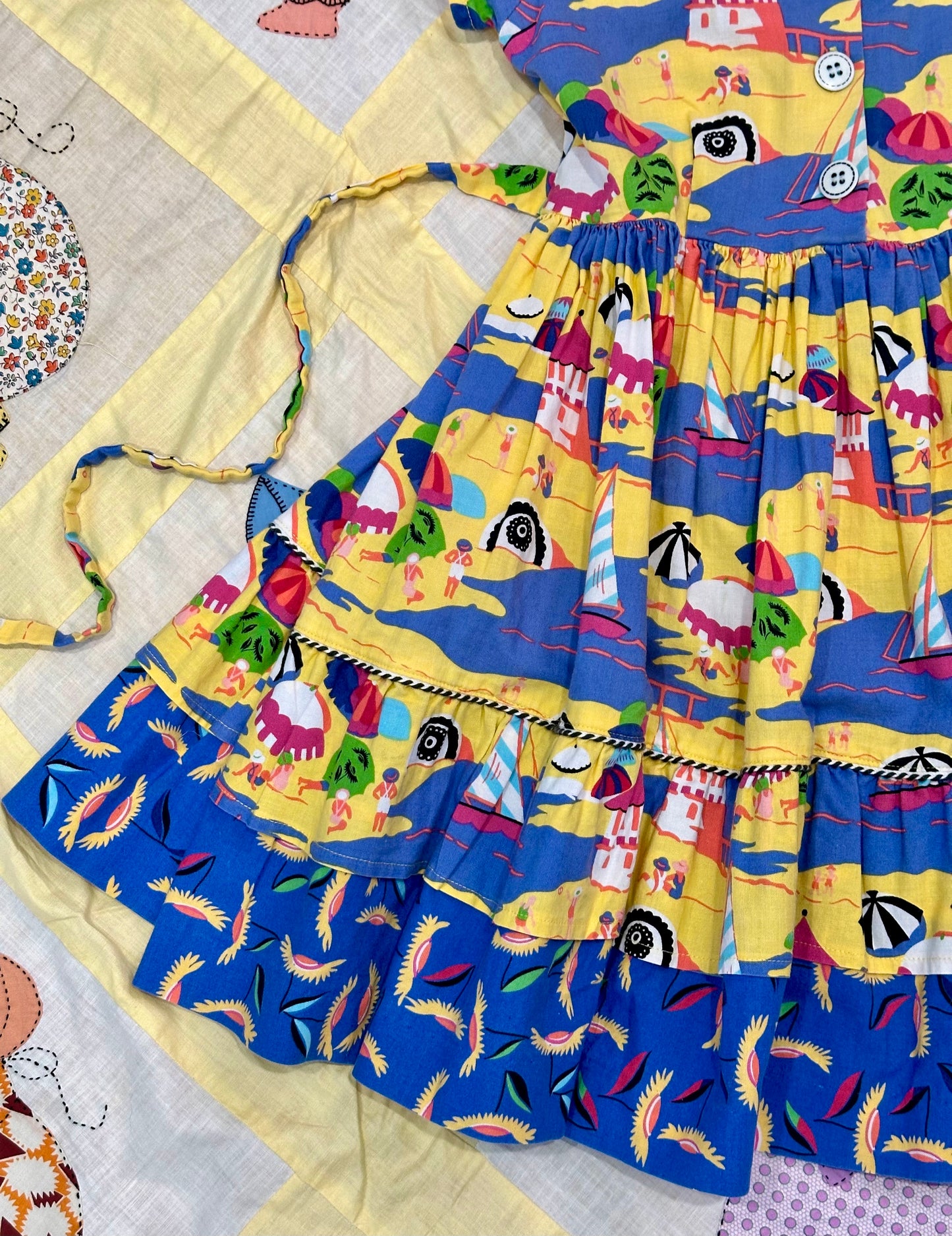 Vintage 1970's Cottage Style Cotton Beach Print Novelty Girls Dress