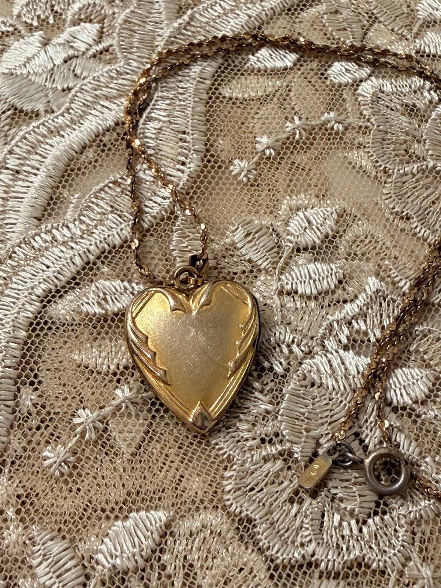 Antique 1930’s Gold Filled 14k Heart Locket with Floral Engravings