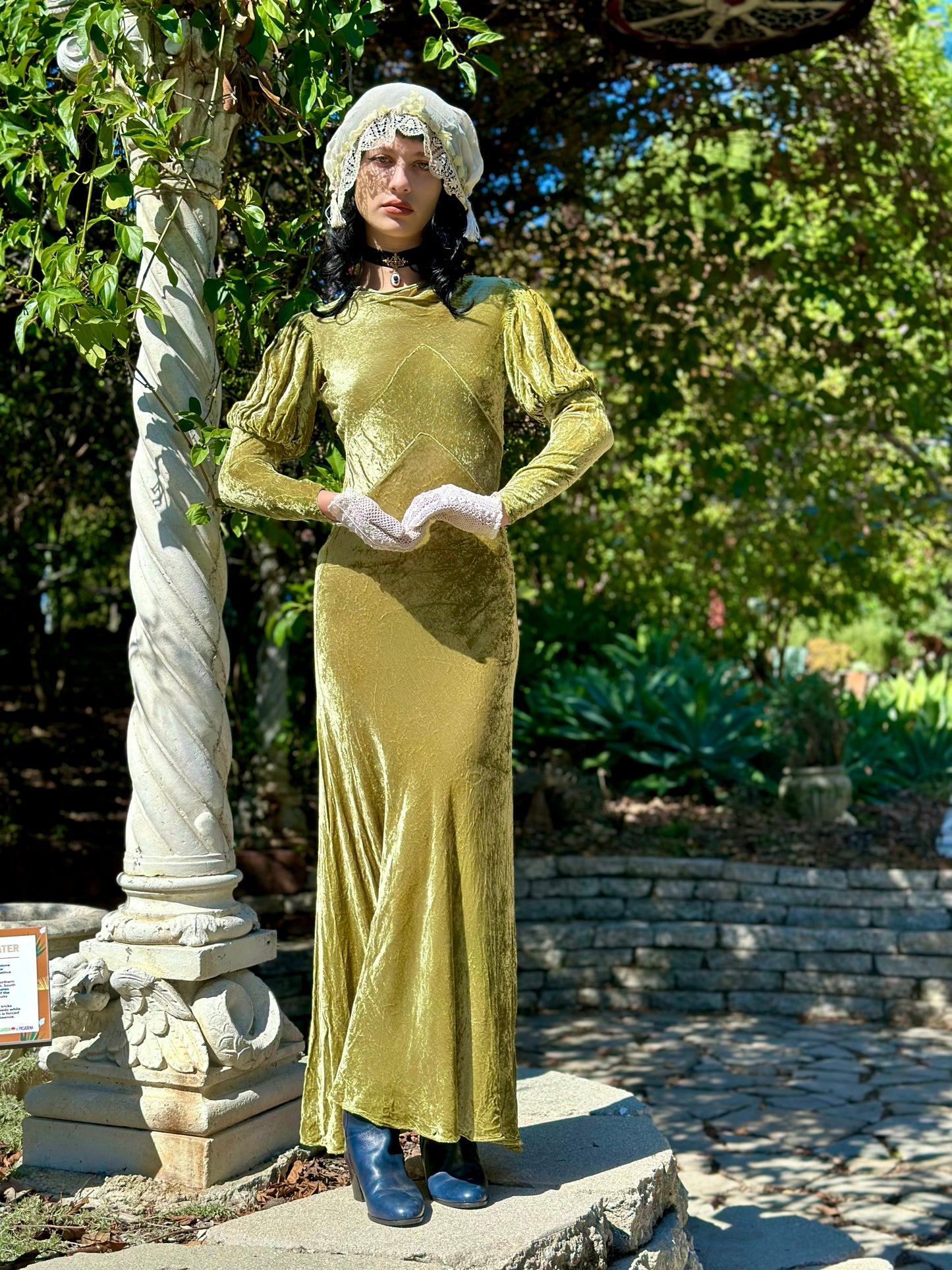 Extraordinary Antique 1930s Olive Silk Velvet Gown – Art Deco Elegance One-of-One