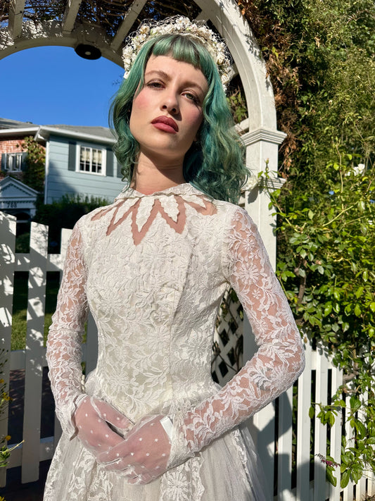 Exquisite Ethereal Antique 1940’s Lace and Tulle Wedding Dress/Bridal Gown XS