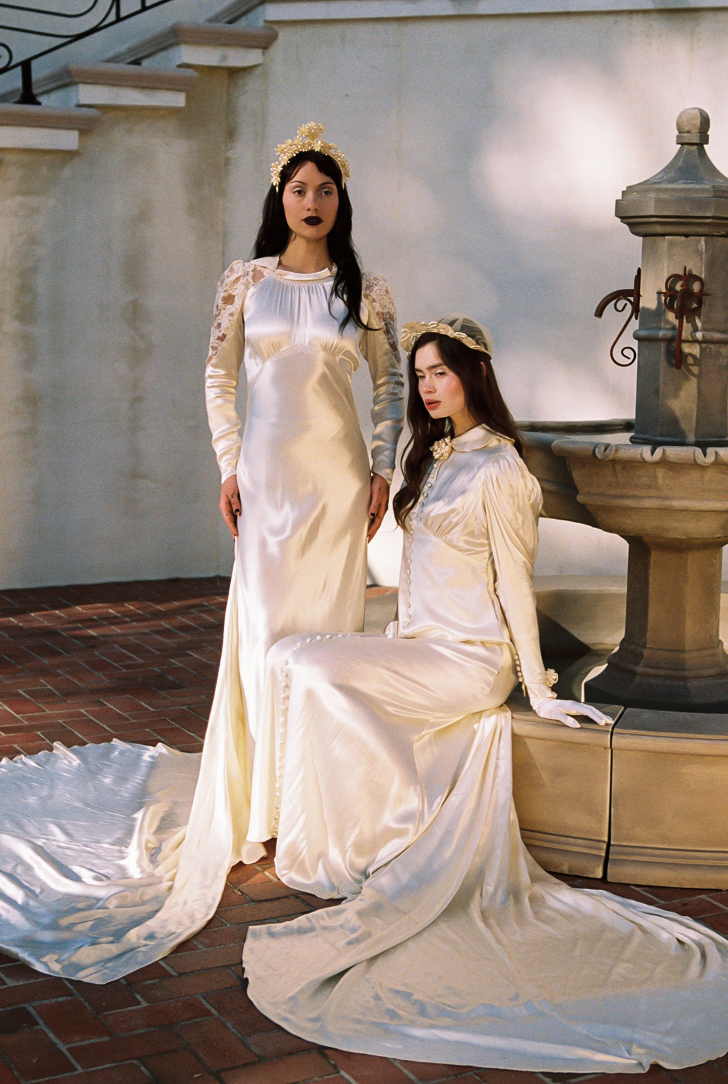 Heavenly Antique 1930's Liquid Silk Charmeuse Wedding Gown with Stunni – sacredgardenvintage Heavenly Antique 1930's Liquid Silk Charmeuse Wedding Gown with Stunni – sacredgardenvintage