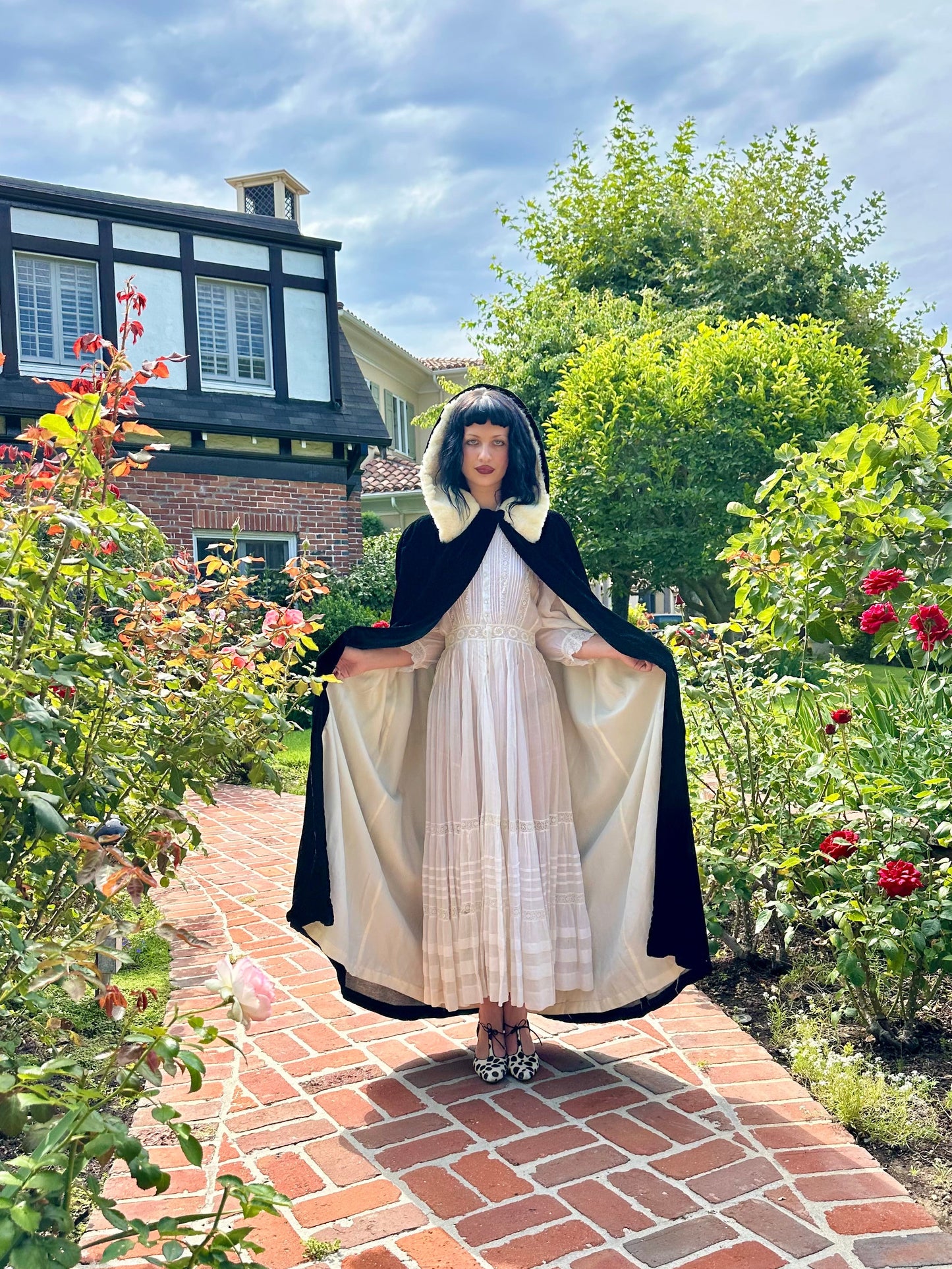 Mystical Antique 1940's Black Silk Velvet Opera Cape