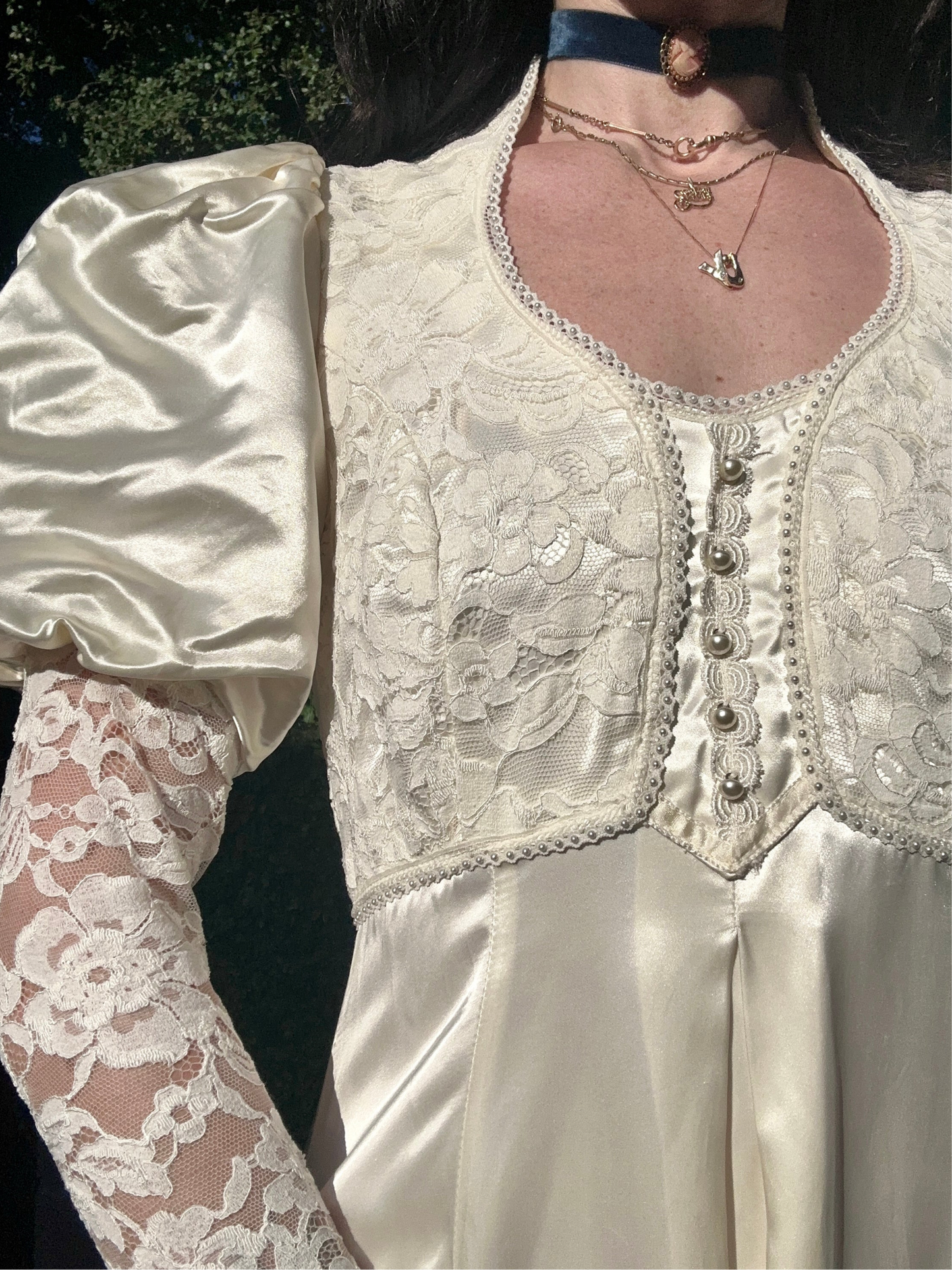 Vintage 1970’s Gunne Sax Renaissance Bridal Collection Wedding Dress in Pearl White