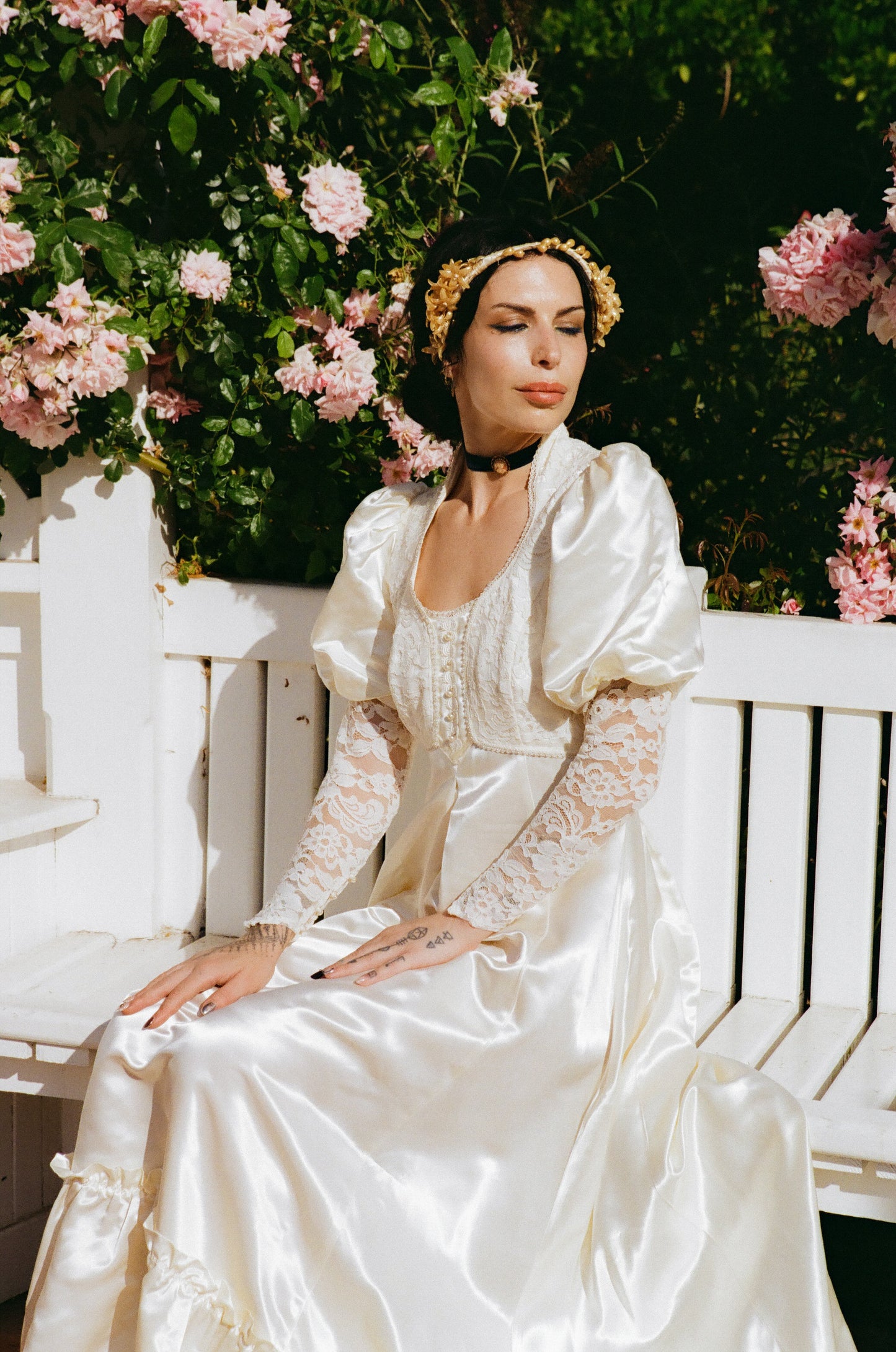 Vintage 1970’s Gunne Sax Renaissance Bridal Collection Wedding Dress in Pearl White