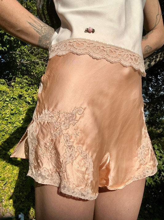Antique 1930s Peach Silk Tap Pants with Lace Appliqué & Side Button Detail