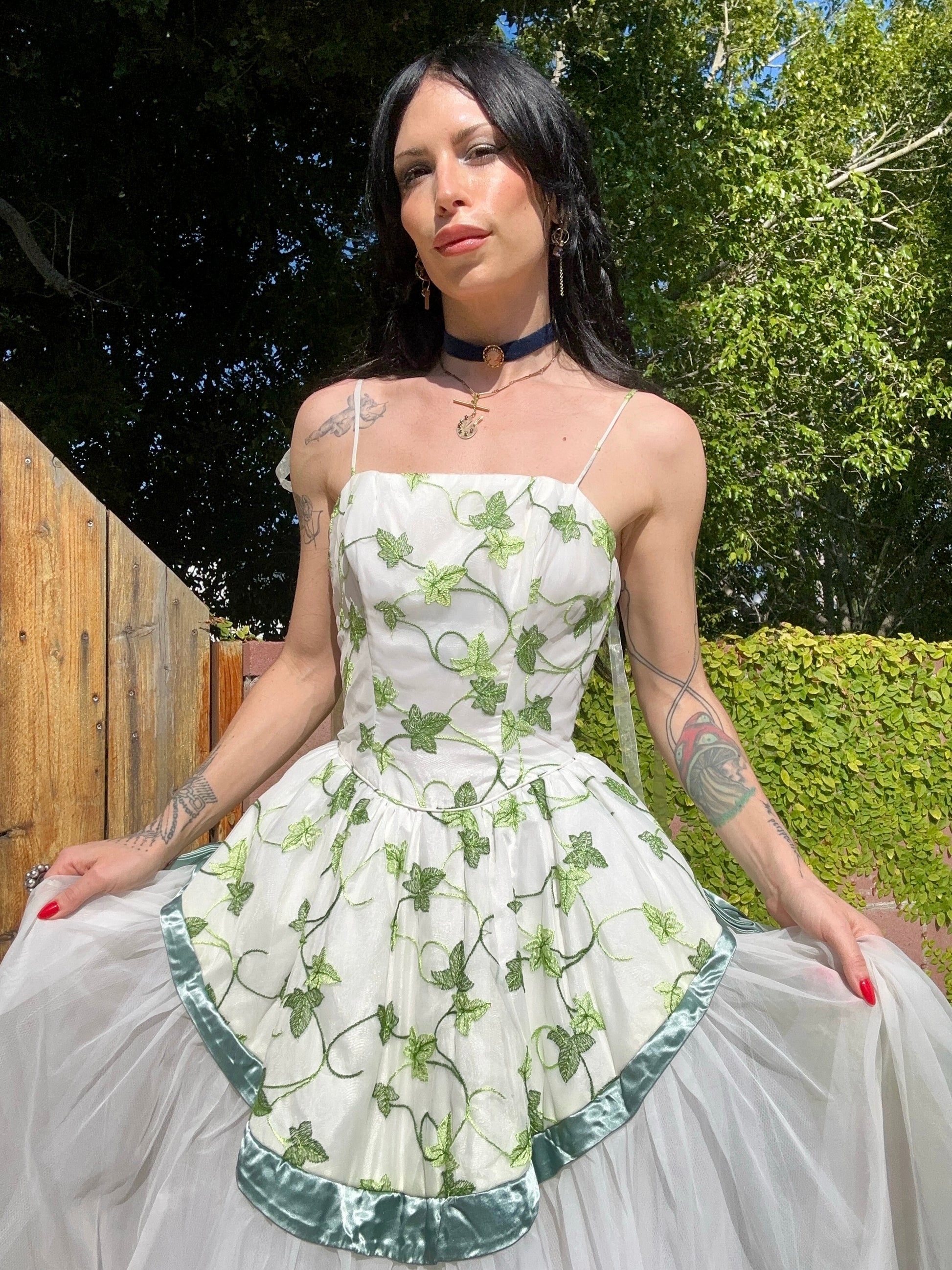 Ethereal Vintage 1950's White and Green Chiffon Garden Gown sacredgardenvintage Ethereal Vintage 1950's White and Green Chiffon Garden Gown sacredgardenvintage